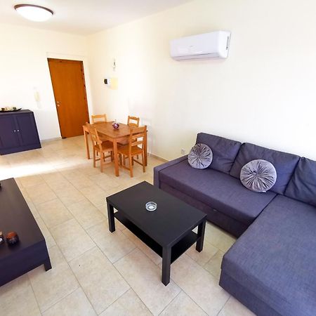 License To Chill Apartment Ларнака Екстериор снимка