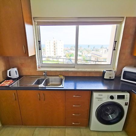 License To Chill Apartment Ларнака Екстериор снимка
