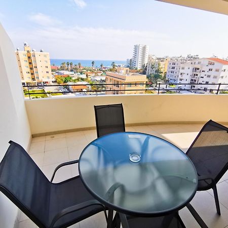 License To Chill Apartment Ларнака Екстериор снимка