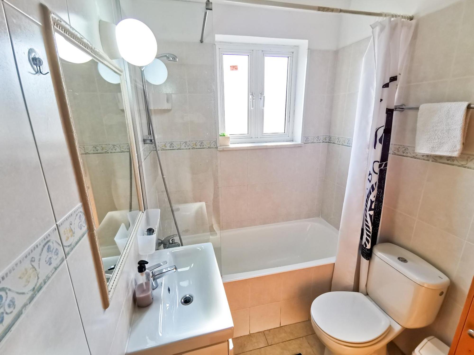 License To Chill Apartment Ларнака Екстериор снимка