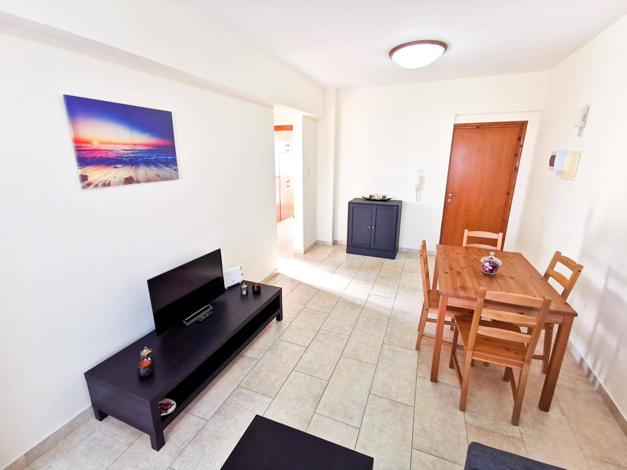 License To Chill Apartment Ларнака Екстериор снимка